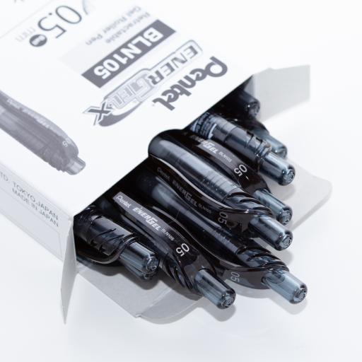 Stylo gel Pentel EnerGel-X — 0,5 mm, pointe aiguille, encre noire