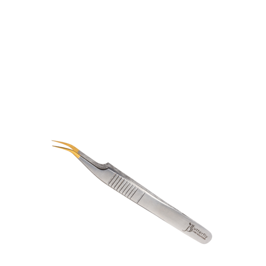 Pince à cils courbée