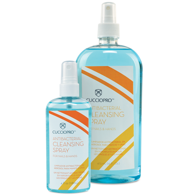 Nettoyant antibactérien en vaporisateur